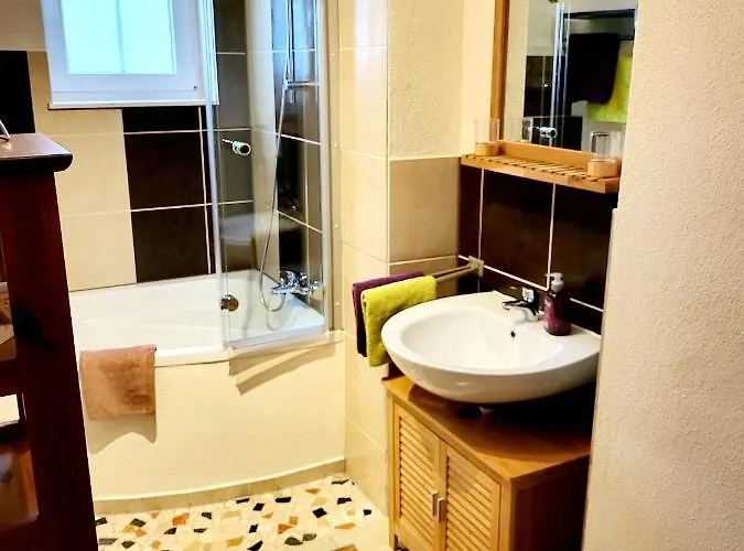 Alt Bahnhaus * Ruschberg